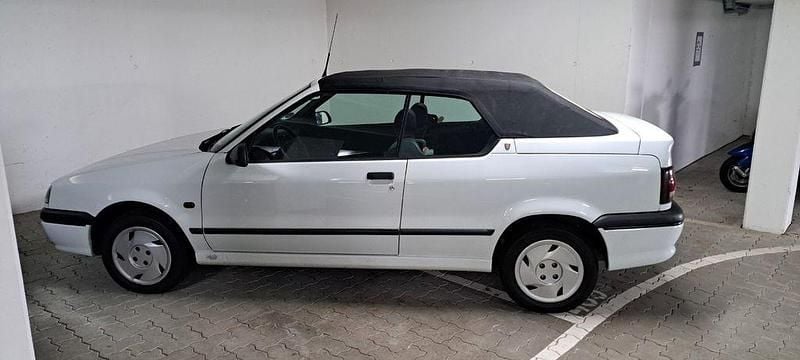 Gebraucht Renault 19 88 PS (64 kW) 1994 Weiß Cabrio