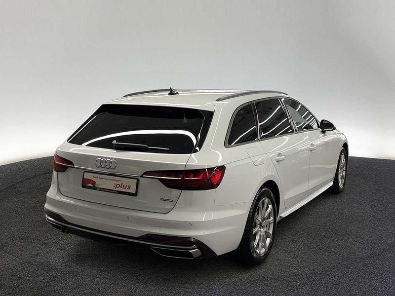 Gebraucht Audi A4 Advanced Plus 204 PS (150 kW) 2023 Gletscherweiß metallic Kombi