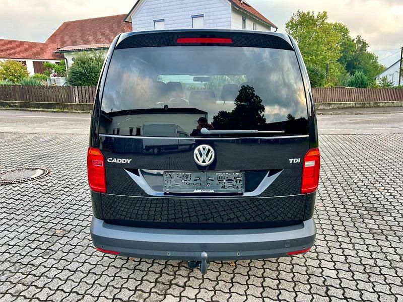 Gebraucht VW Caddy 102 PS (75 kW) 2018 Deep black Van / Kleinbus