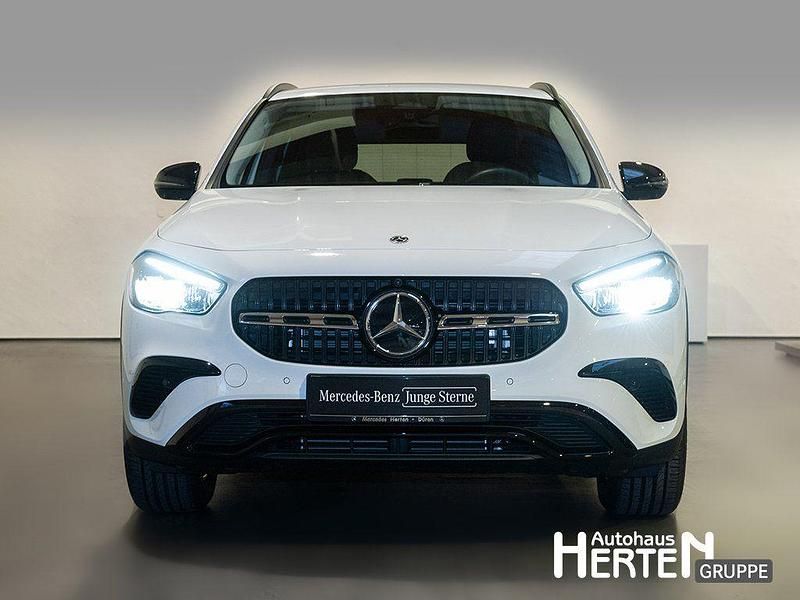 Gebraucht Mercedes GLA250 Progressive 163 PS (119 kW) 2025 Weiß SUV