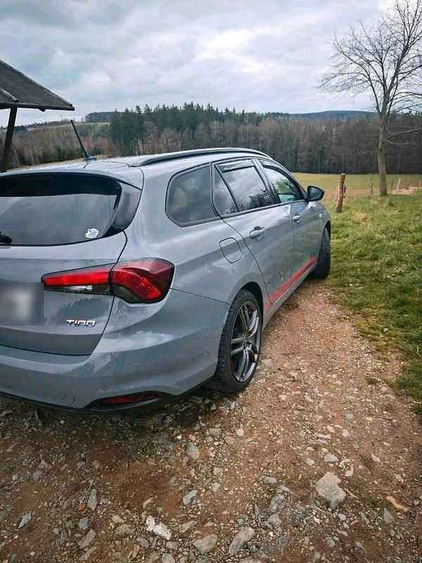 Gebraucht Fiat Tipo 120 PS (88 kW) 2020 Grau Kombi