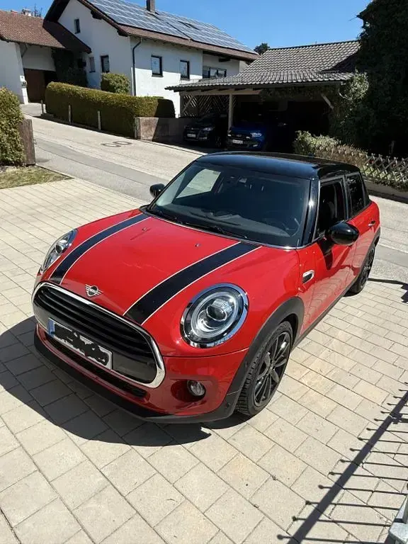 Gebraucht Mini Cooper 136 PS (100 kW) 2020 Rot Kleinwagen