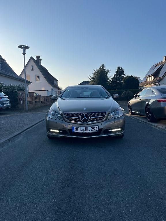 Second-hand Mercedes E350 Elegance 306 CP (225 kW) 2012 Bej Coupe