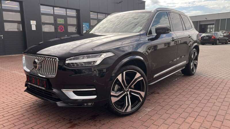 717onyx black metallic Gebraucht 2023 Volvo XC90 Ultimate SUV | 71.990 € - Bild 1/4