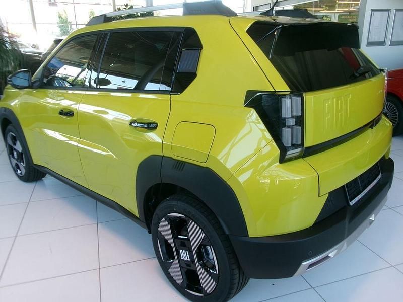 Gebraucht Fiat Panda La Prima 110 PS (80 kW) 2025 Gelb SUV