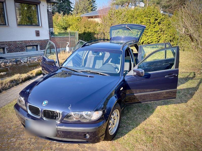 Gebraucht BMW 316 116 PS (85 kW) 2005 Blau Kombi