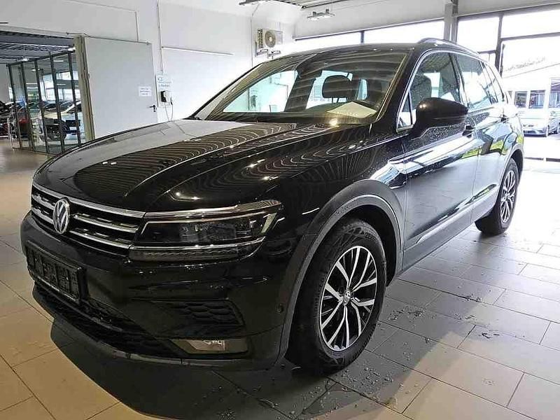 Schwarz Gebraucht 2020 VW Tiguan Comfortline SUV | 22.950 € (Fairer Preis) - Bild 1/4