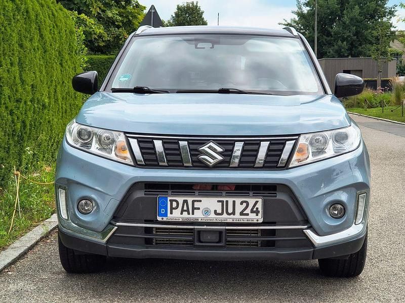 Gebraucht Suzuki Vitara Comfort 140 PS (102 kW) 2019 Blau SUV