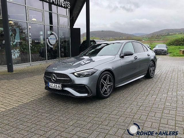 Grau Gebraucht 2023 Mercedes C200 AMG line Limousine | 44.599 € - Bild 1/4