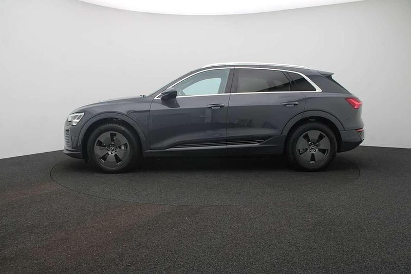 Gebraucht Audi Q8 e-tron S-Line 300 kW (408 PS) 2024 Grau SUV