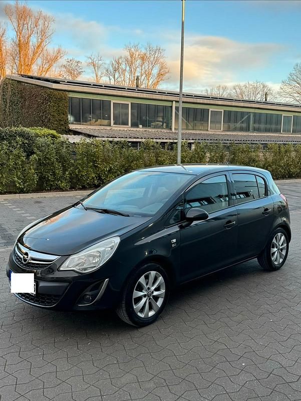 Gebraucht Opel Corsa 101 PS (74 kW) 2012 Schwarz Kleinwagen