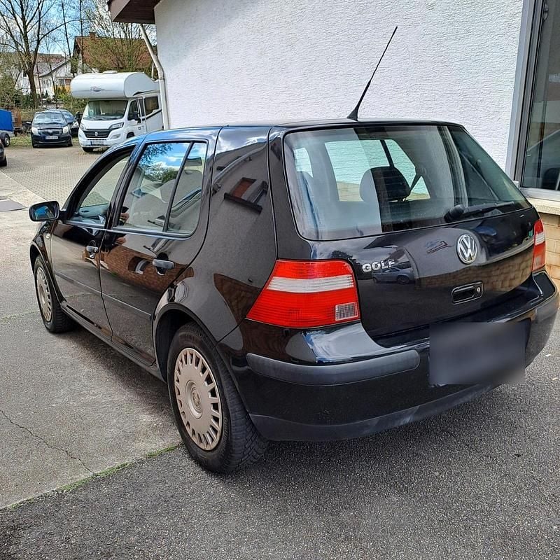 Gebraucht VW Golf IV 75 PS (55 kW) 2003 Schwarz Kleinwagen