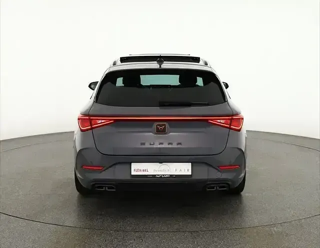 Second-hand Cupra Leon 150 CP (110 kW) 2024 Gri Berlinǎ
