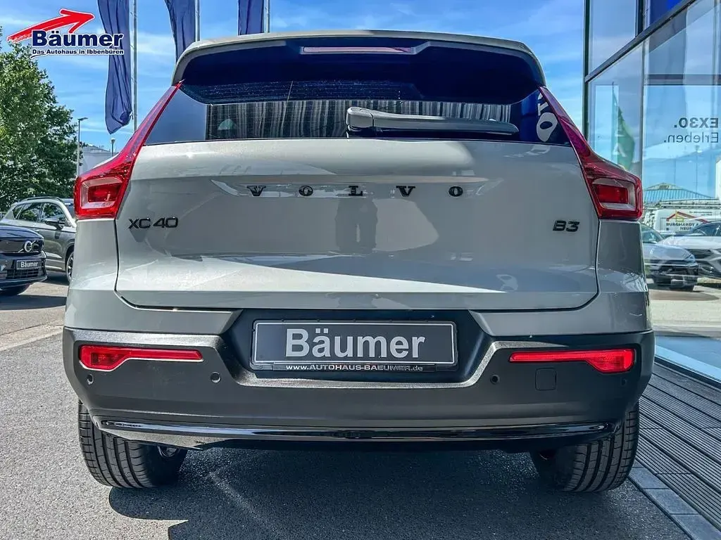 Gebraucht Volvo XC40 Plus 163 PS (119 kW) 2025 Grau SUV
