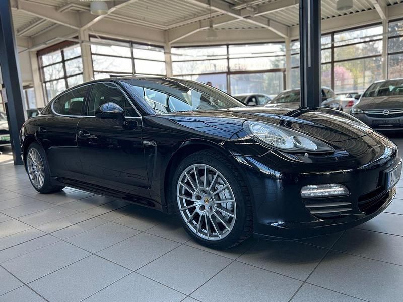 Gebraucht Porsche Panamera 4S 400 PS (294 kW) 2012 Schwarz Limousine