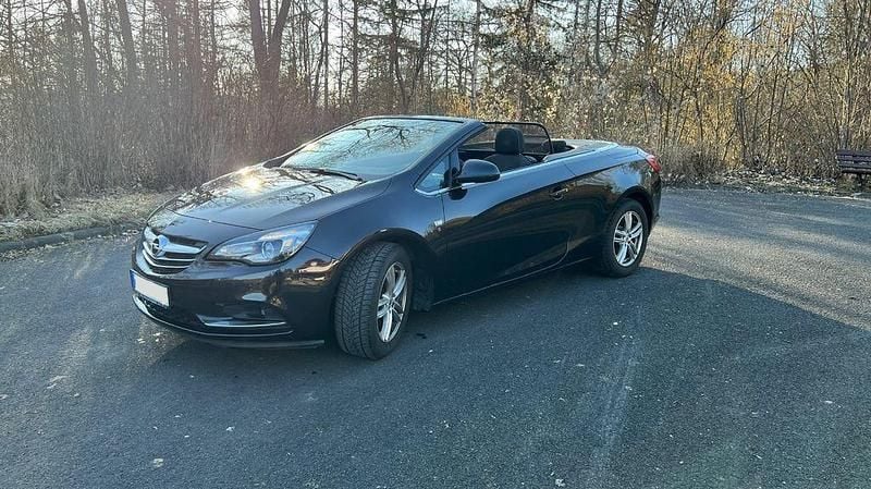 Gebraucht Opel Cascada Edition 140 PS (102 kW) 2016 Schwarz Cabrio