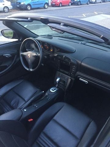 Gebraucht Porsche Boxster 228 PS (167 kW) 2003 Schwarz metallic Cabrio