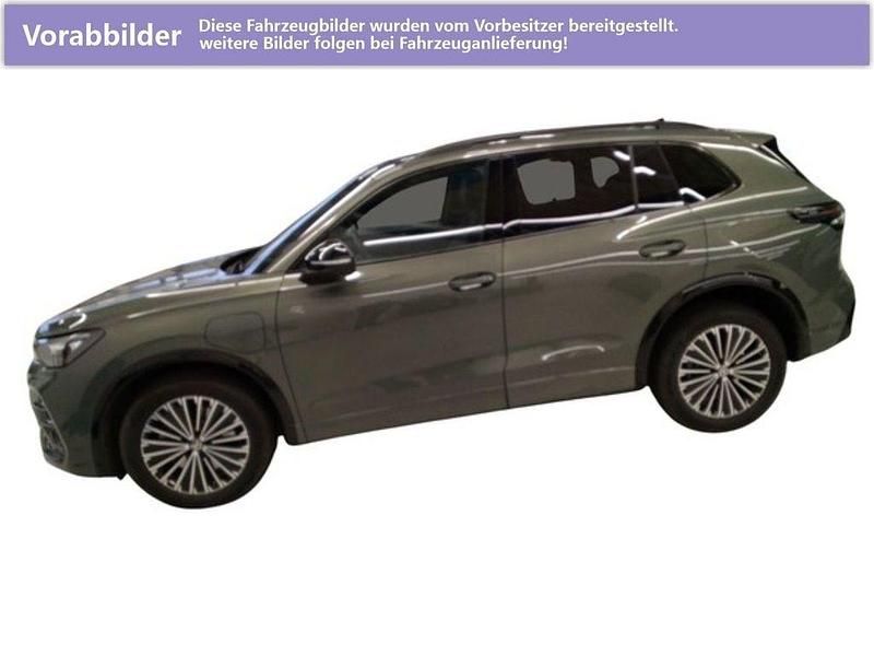 Gebraucht VW Tiguan Style 272 PS (200 kW) 2025 Cipressinogrün (green), metallic SUV