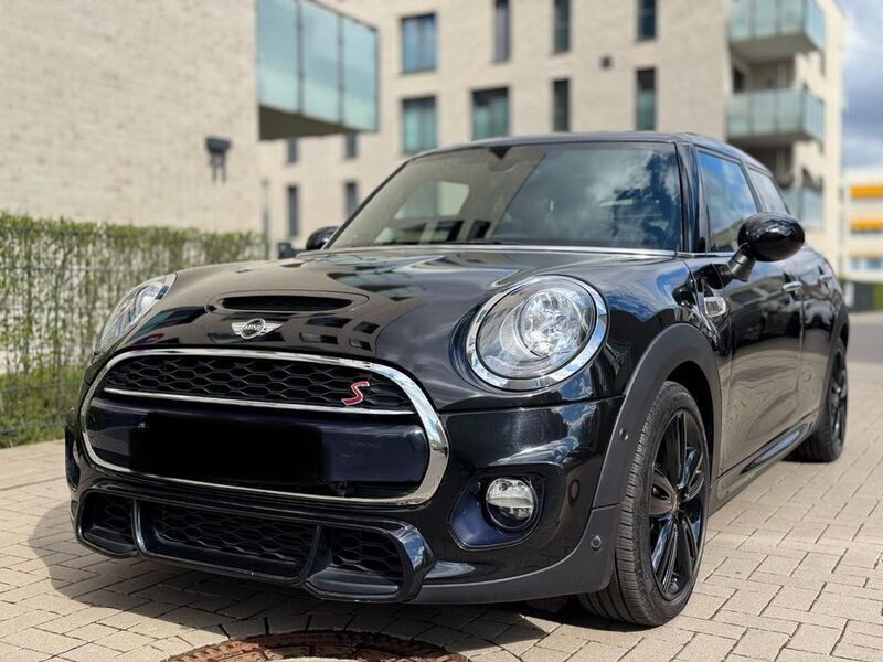 Midnight black metallic Gebraucht 2016 Mini Cooper S Kleinwagen | 18.299 € (Guter Preis) - Bild 1/4