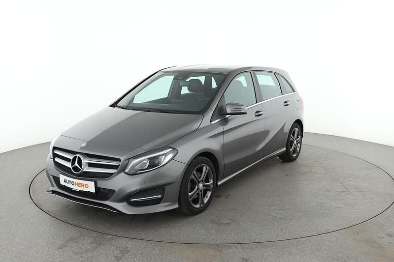 Grau Gebraucht 2016 Mercedes B180 Urban Van / Kleinbus | 15.420 € (Etwas zu teuer) - Bild 1/3