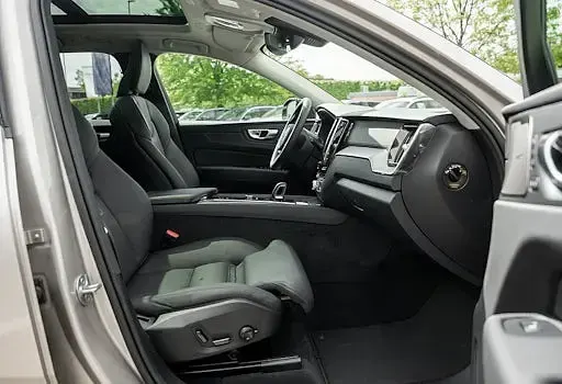 Gebraucht Volvo XC60 Ultra 250 PS (183 kW) 2025 Beige SUV