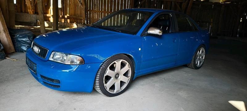 Blau Gebraucht 2025 Audi S4 Limousine | 13.999 € - Bild 1/4