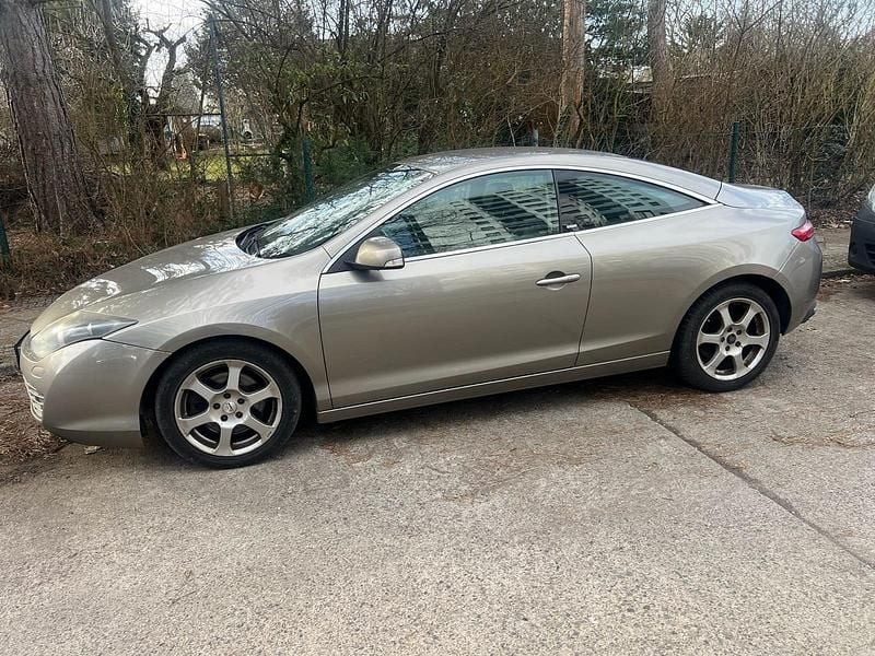 Gebraucht Renault Laguna Coupé 2011 Braun Coupé