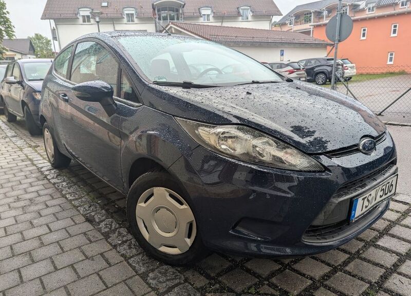Blau Gebraucht 2011 Ford Fiesta Trend Kleinwagen | 2.200 € (Superpreis) - Bild 1/4