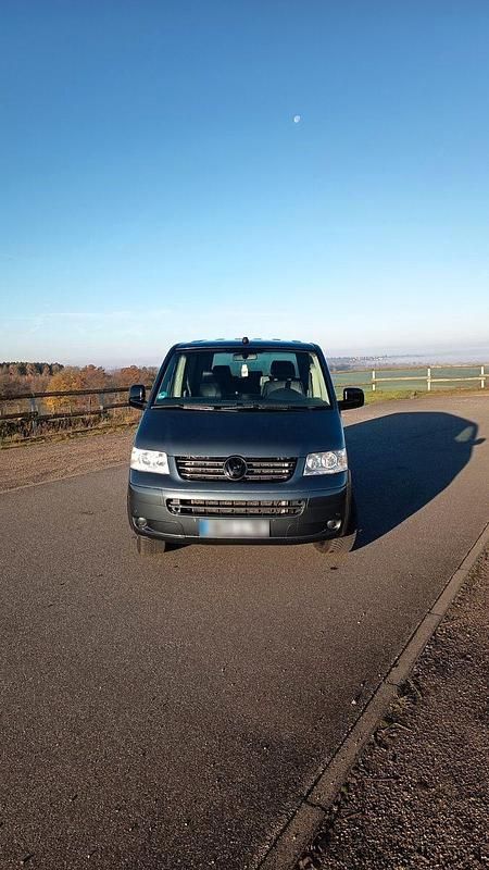 Gebraucht VW Multivan Startline 102 PS (75 kW) 2007 Grau Van