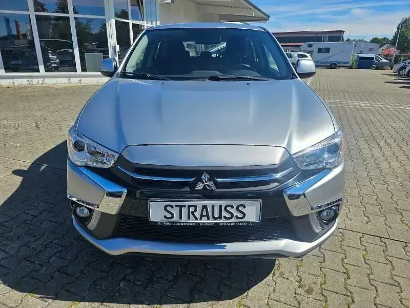 Gebraucht Mitsubishi ASX Diamant Edition 117 PS (86 kW) 2018 Silber SUV