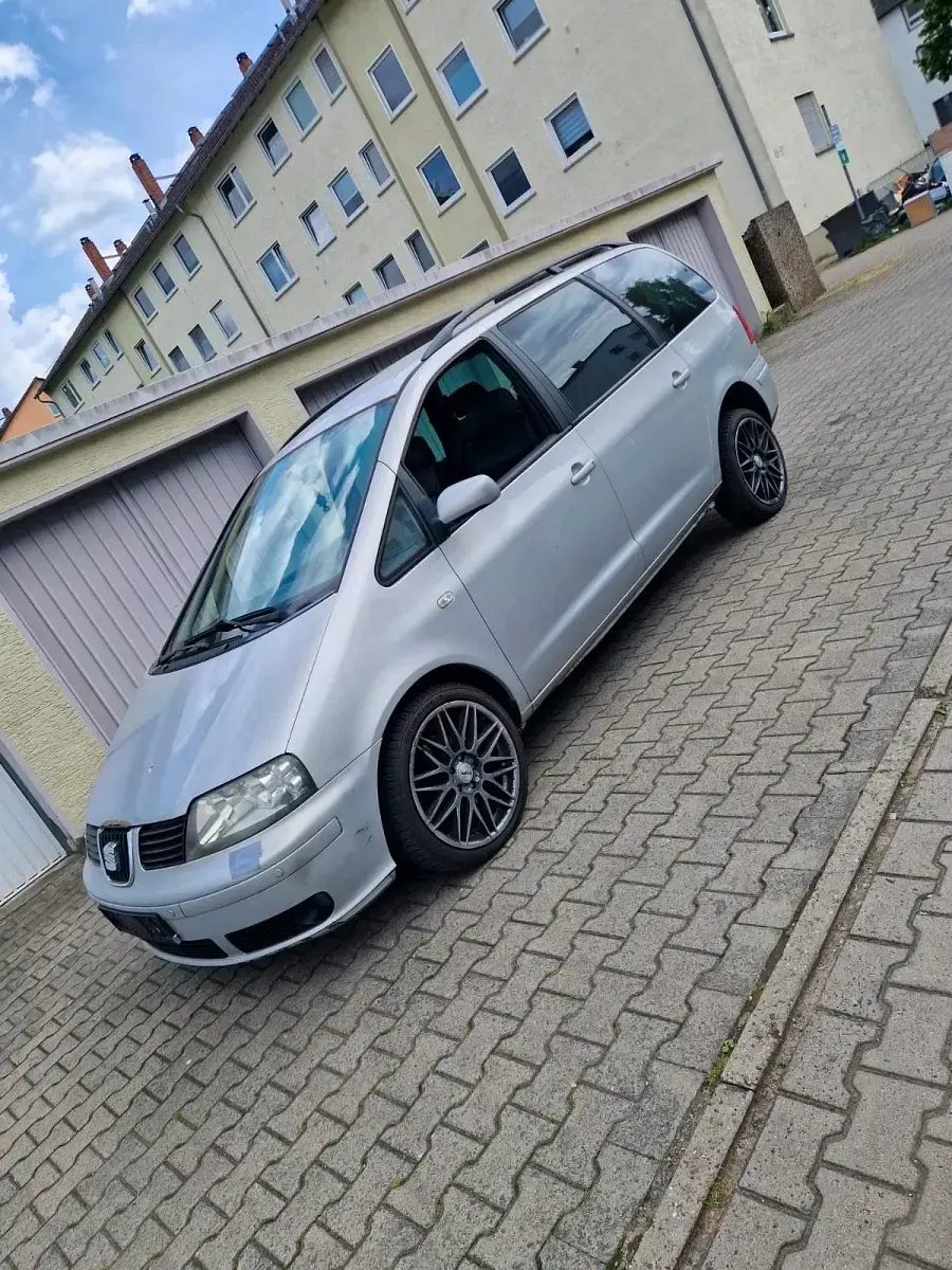 Gebraucht Seat Alhambra 150 PS (110 kW) 2001 Silber Van / Kleinbus