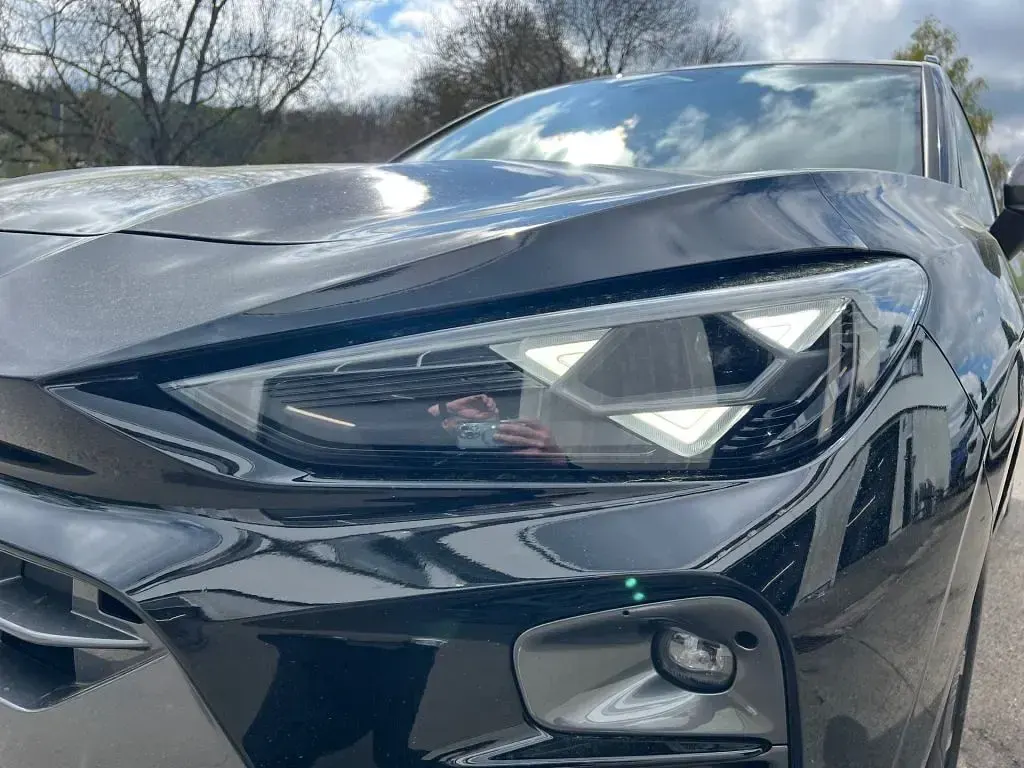 Second-hand Cupra Terramar 150 CP (110 kW) 2025 Negru SUV