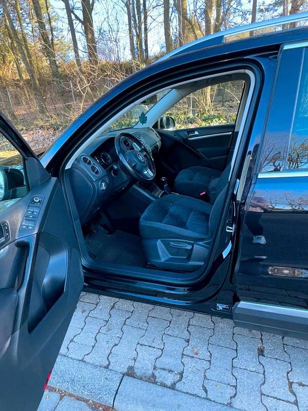 Gebraucht VW Tiguan 140 PS (102 kW) 2014 Schwarz SUV
