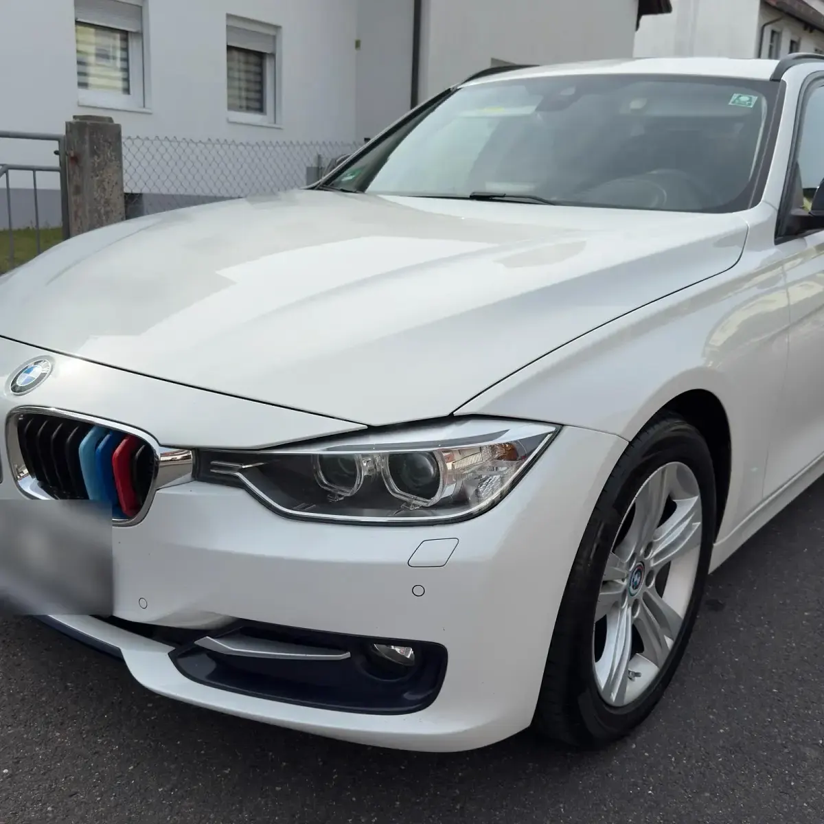 Gebraucht BMW 318 153 PS (112 kW) 2014 Weiß Kombi