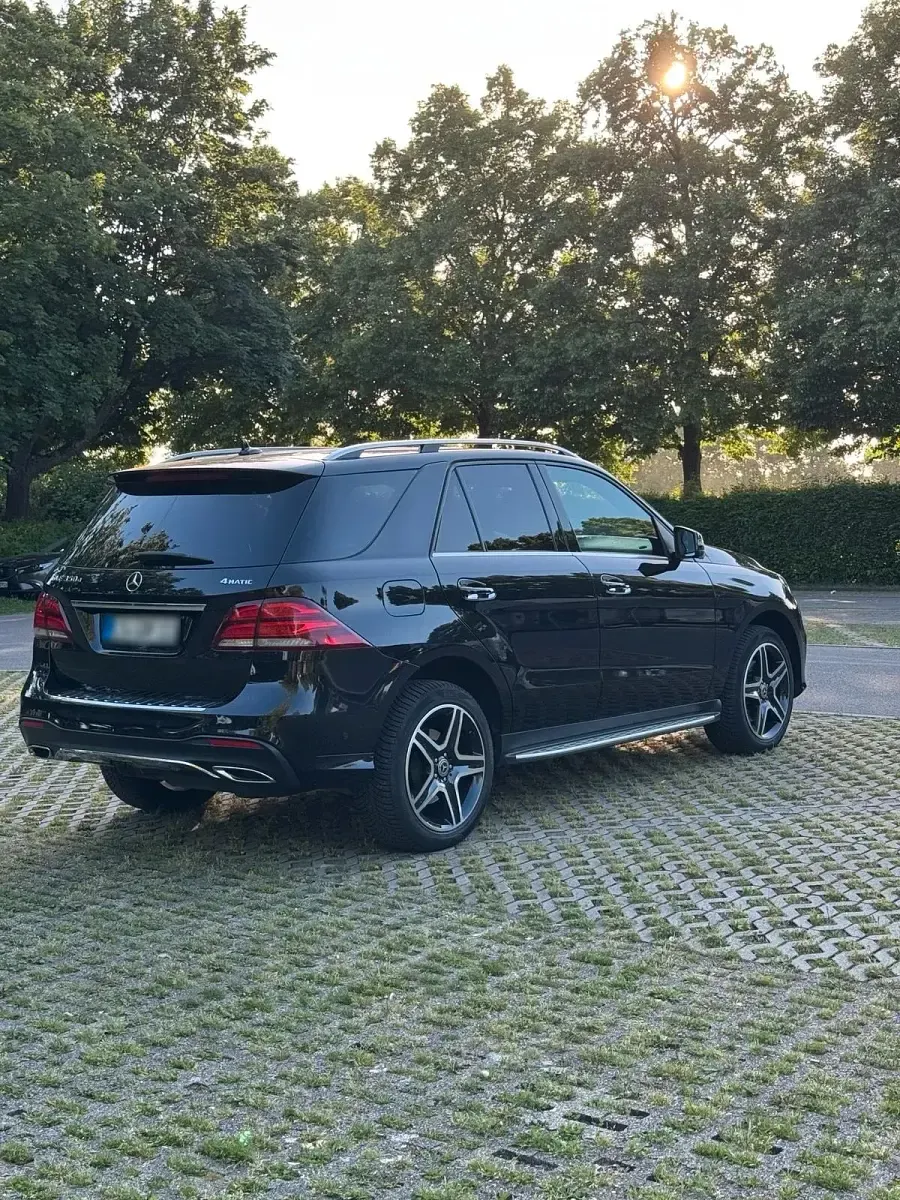 Gebraucht Mercedes GLE350 258 PS (189 kW) 2016 Schwarz SUV
