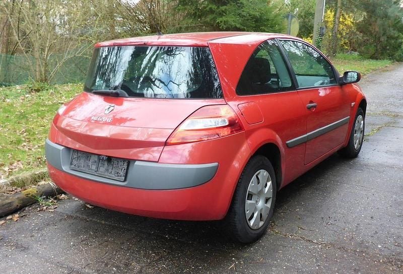 Gebraucht Renault Mégane II 111 PS (81 kW) 2008 Rot Limousine