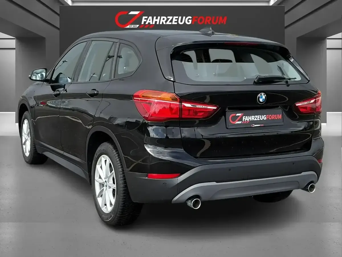 Gebraucht BMW X1 Advantage 192 PS (141 kW) 2018 Schwarz SUV