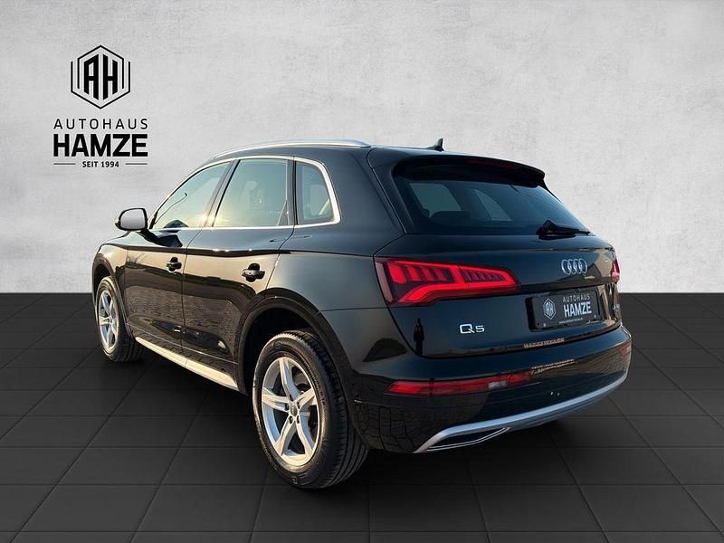 Gebraucht Audi Q5 Sport 190 PS (139 kW) 2018 Schwarz SUV