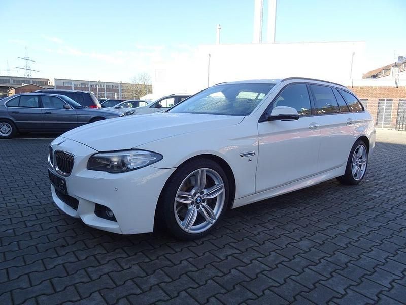 Gebraucht BMW 525 M Sport 218 PS (160 kW) 2016 Weiß Kombi