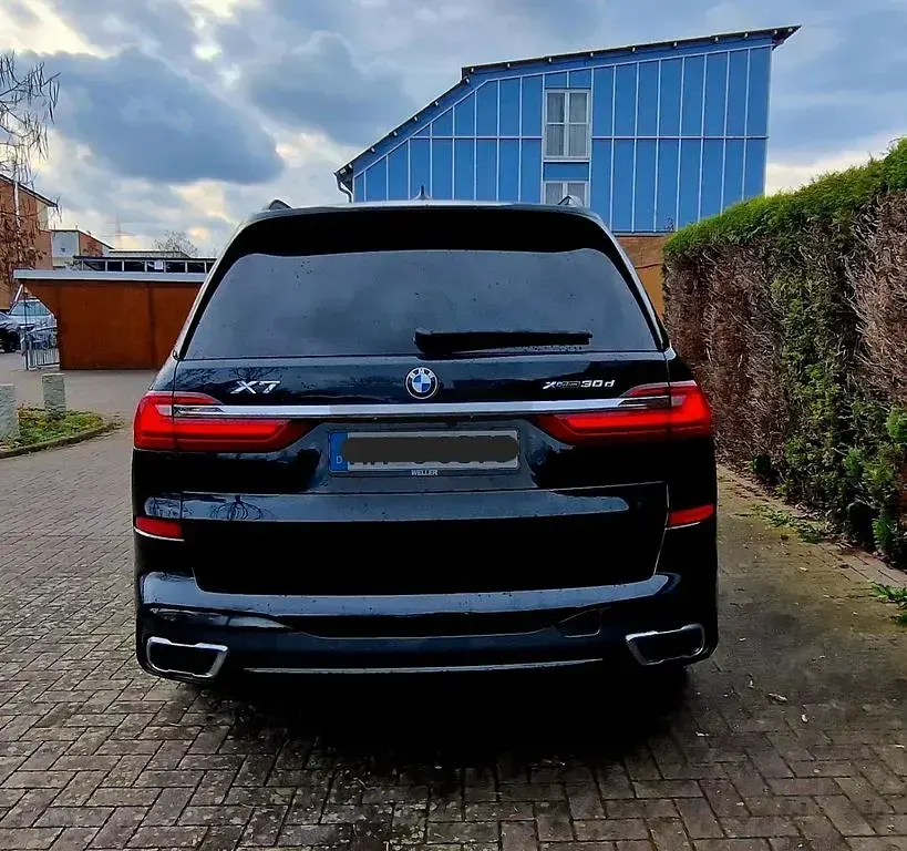 Gebraucht BMW X7 Performance 265 PS (194 kW) 2021 Schwarz SUV