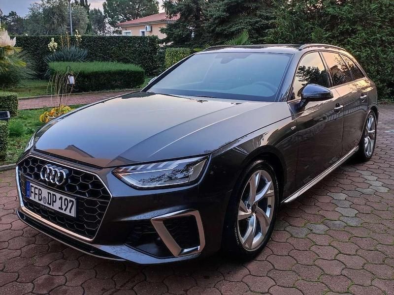 Gebraucht Audi A4 S-Line 163 PS (119 kW) 2023 Kombi