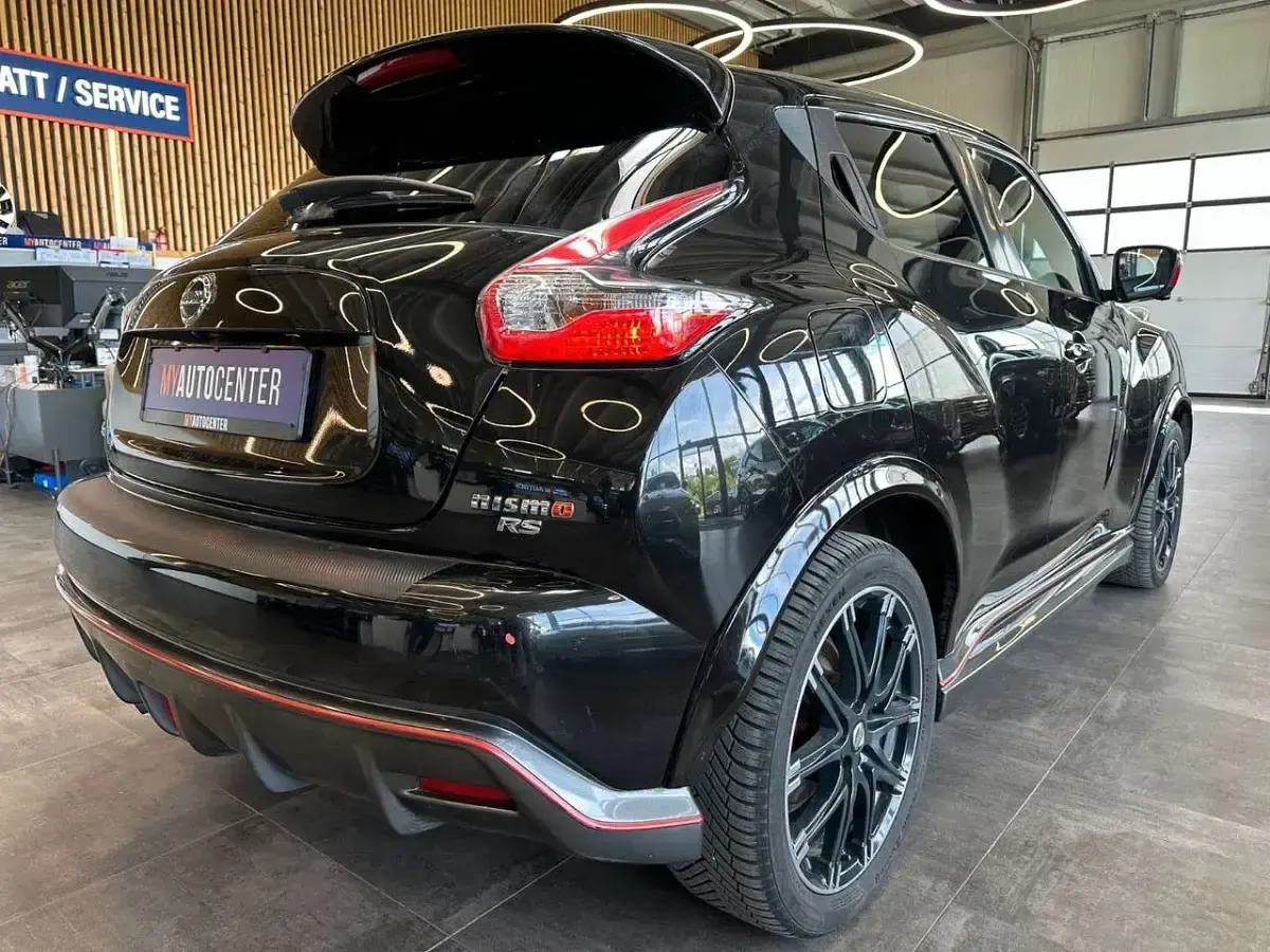 Second-hand Nissan Juke 360º 213 CP (156 kW) 2017 Negru SUV