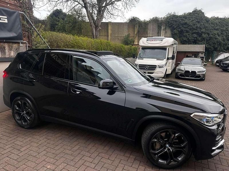 Gebraucht BMW X5 Performance 394 PS (289 kW) 2021 Schwarz SUV