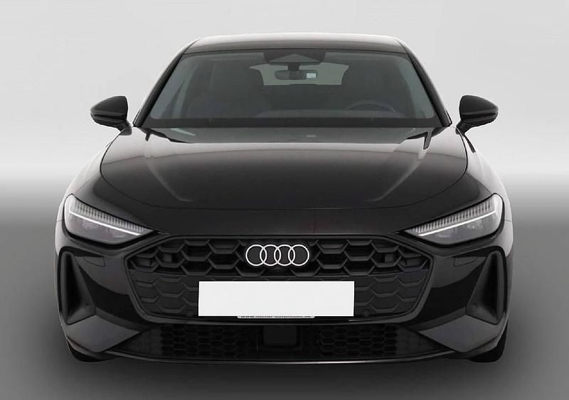 Gebraucht Audi A5 204 PS (150 kW) 2025 Schwarz Limousine