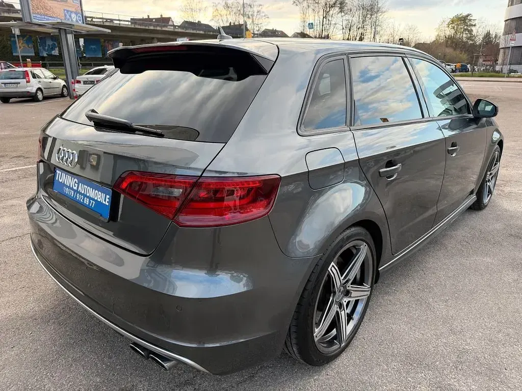 Gebraucht Audi S3 Sport 300 PS (220 kW) 2015 Grau Limousine