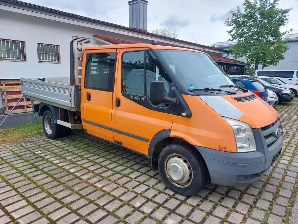 Gebraucht Ford Transit 140 PS (102 kW) 2010 Orange Limousine