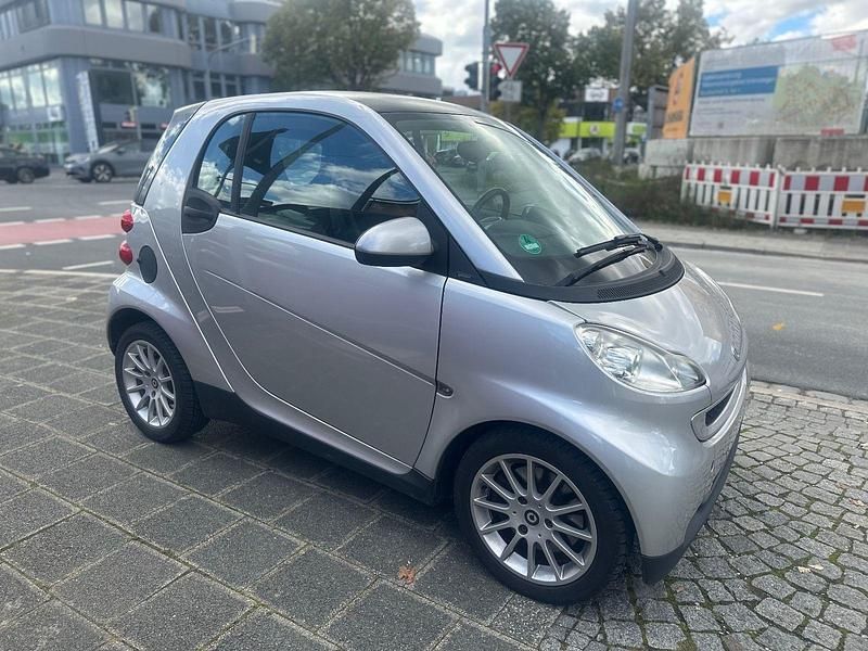 Silber Gebraucht 2009 Smart ForTwo Coupé Coupé | 4.290 € (Etwas zu teuer) - Bild 1/4