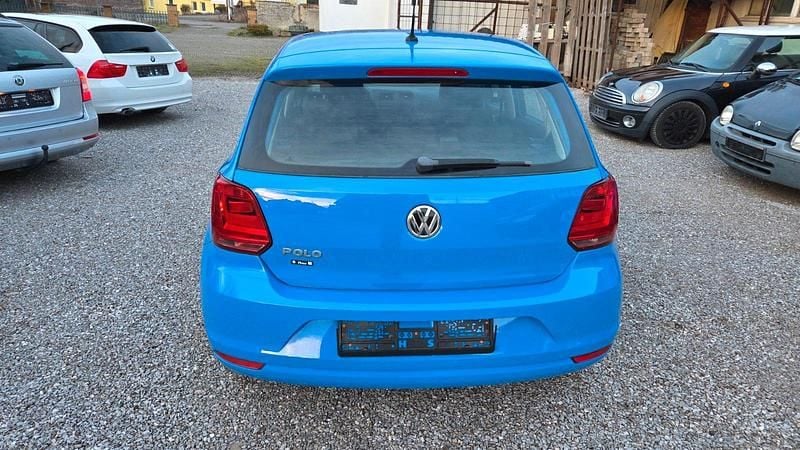 Second-hand VW Polo 60 CP (44 kW) 2015 Albastru Hatchback