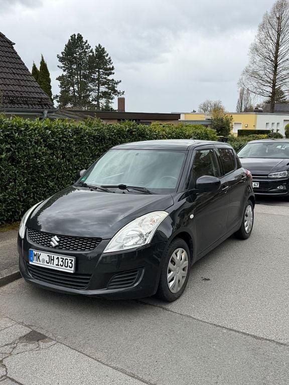 Second-hand Suzuki Swift 94 CP (69 kW) 2012 Negru Hatchback