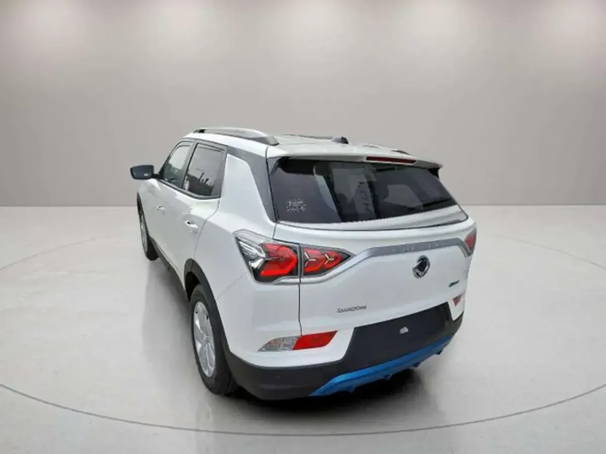 Gebraucht SsangYong Korando 139 kW (190 PS) 2023 Grand white SUV